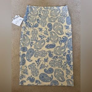 NWT lularoe cassie pencil skirt paisley New with tags